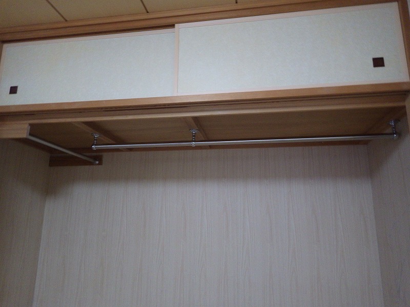 和室施工中（パイプ設置）
